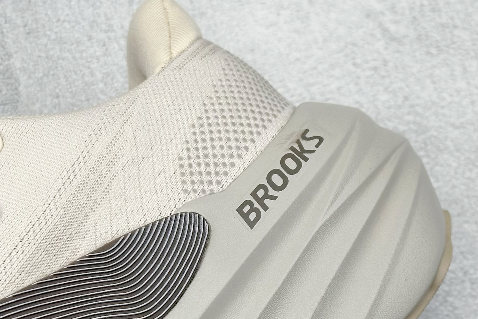 Z版 Brooks Glycerin Max 布鲁克斯 超级甘油缓震马拉松慢跑鞋 120436 1B 208
