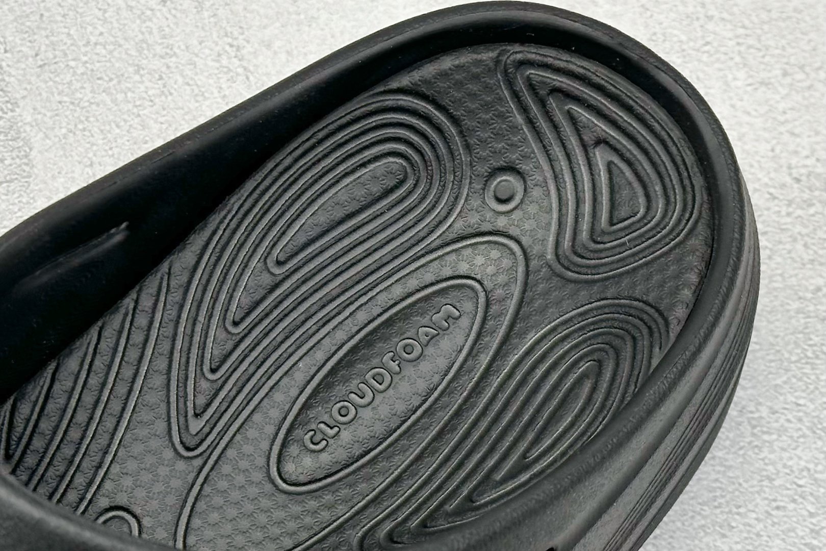 XD版AD OZWAVE CLOG 防滑包头 厨师鞋二代 稳定缓震回弹厚底老爹拖鞋 JR6761