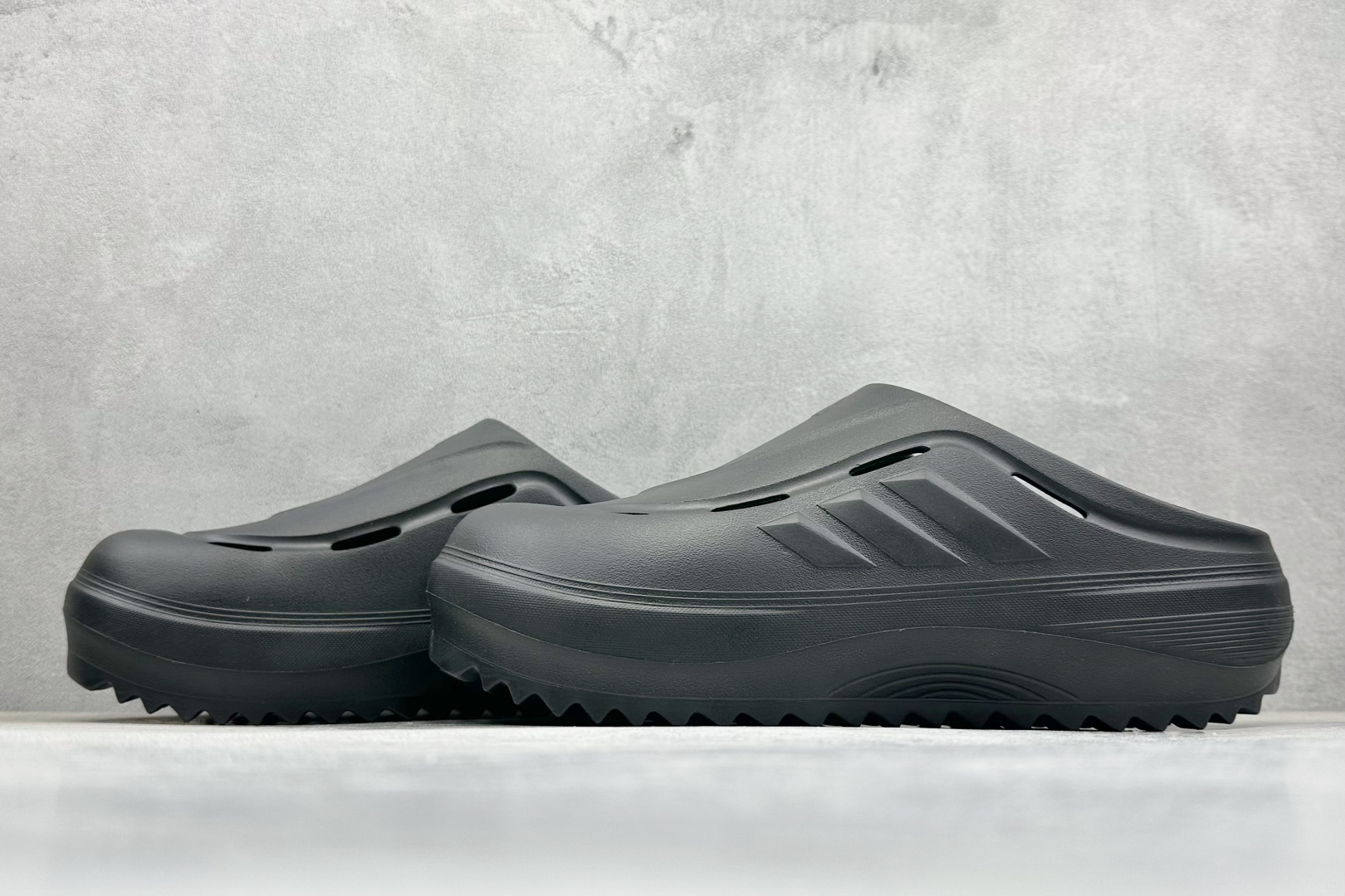 XD版AD OZWAVE CLOG 防滑包头 厨师鞋二代 稳定缓震回弹厚底老爹拖鞋 JR6761