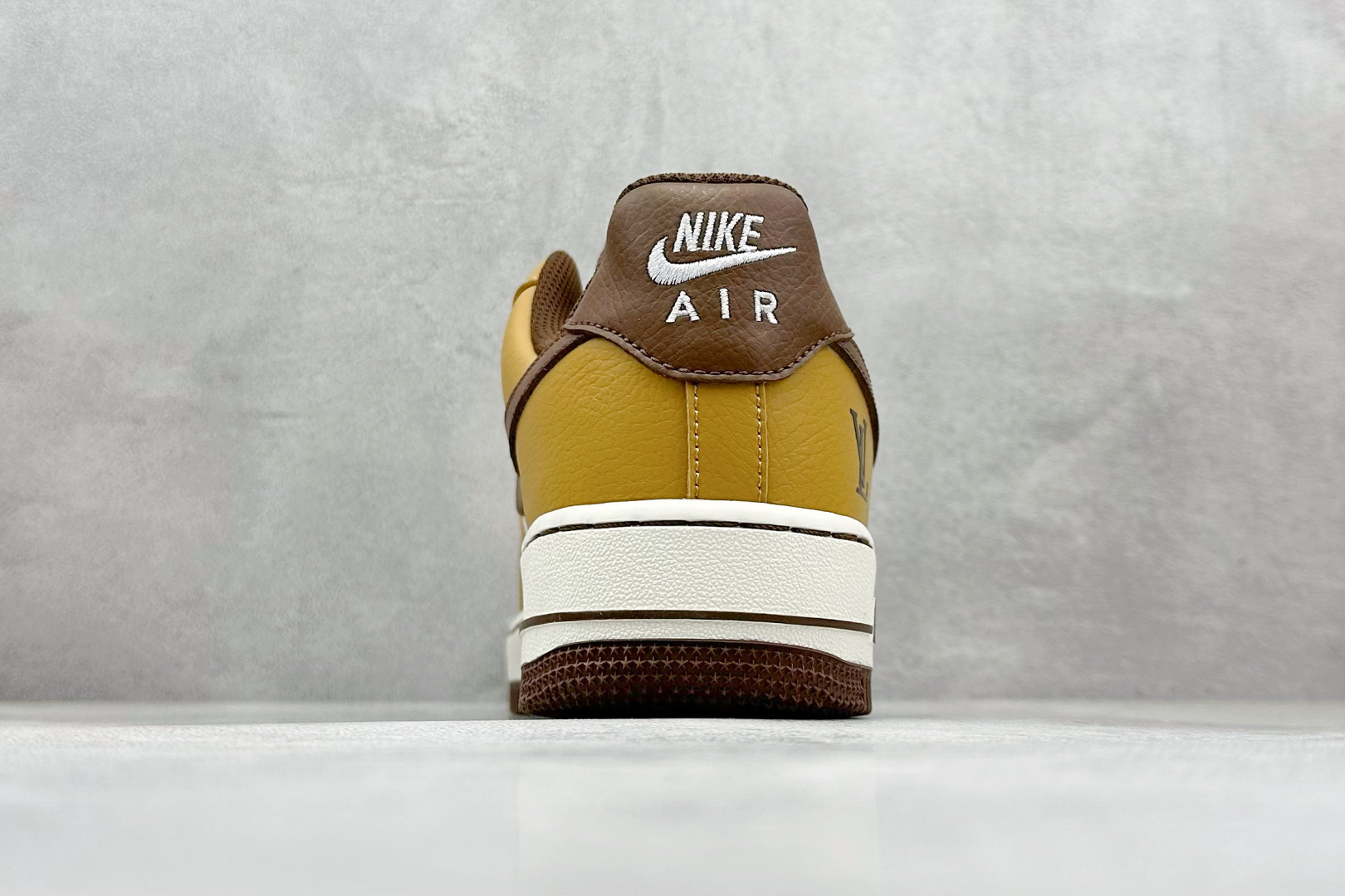 SC版Nike Air Force 1'07 Low LV联名 琥珀棕黄 空军一号低帮休闲板鞋  LW9279-014