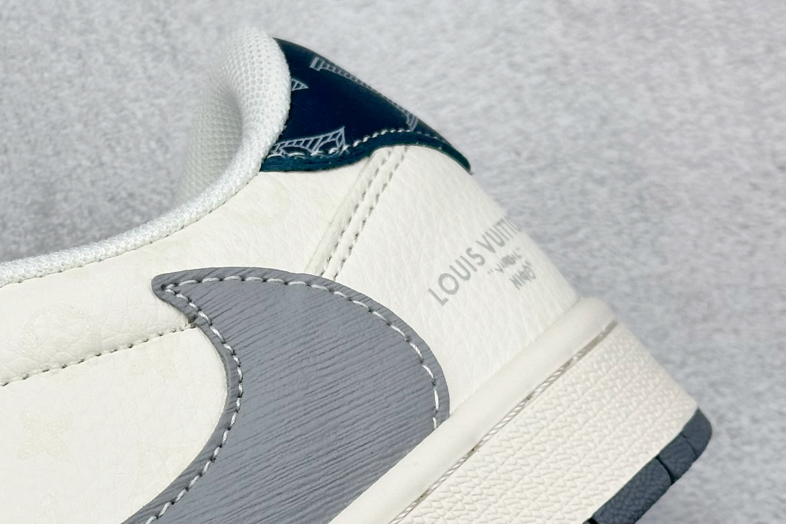280 XC版Travis Scott x Fragment Design x Air Jordan 1 Low OG SP AJ1 乔1 LV联名 拉丝灰勾 低帮文化休闲板鞋 XS7089-615