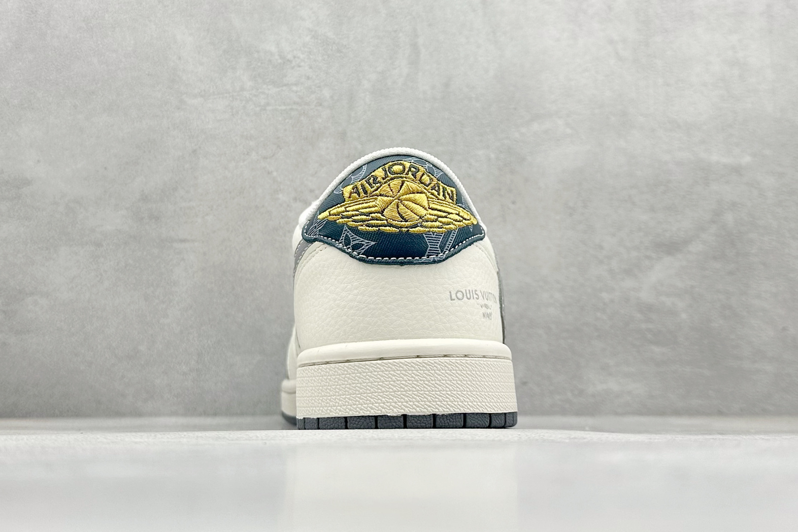 280 XC版Travis Scott x Fragment Design x Air Jordan 1 Low OG SP AJ1 乔1 LV联名 拉丝灰勾 低帮文化休闲板鞋 XS7089-615