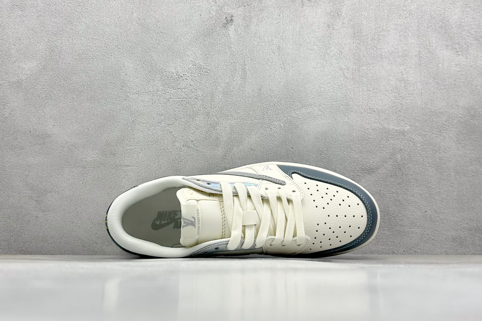 280 XC版Travis Scott x Fragment Design x Air Jordan 1 Low OG SP AJ1 乔1 LV联名 拉丝灰勾 低帮文化休闲板鞋 XS7089-615