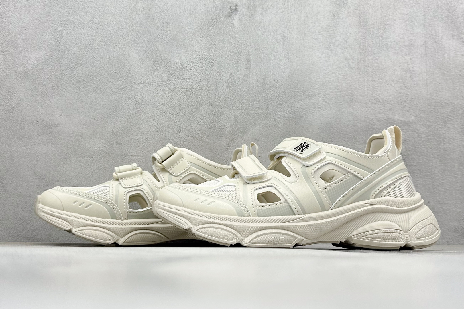 图片[5]-MLB Big Ball Chunky Mesh 厚底老爹系列低帮魔术贴轻量休闲运动慢跑鞋 尺码：35 36 37 37.5 38 38.5 39 40 40.5 41 42 42.5 43 44 45-选品中心