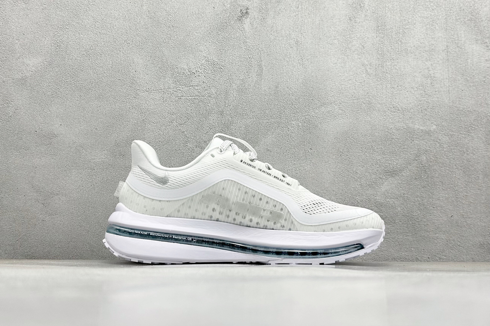 图片[2]-Nike Air Zoom Pegasus Premium 耐克网面全掌气垫缓震跑鞋  #全掌可见的Air Zoom首次在Pegasus系列中出现，模仿了Vaporfly的碳板曲线，增强了跑步时的流畅过渡。  货号：HQ2592-102 尺码：36-45-选品中心