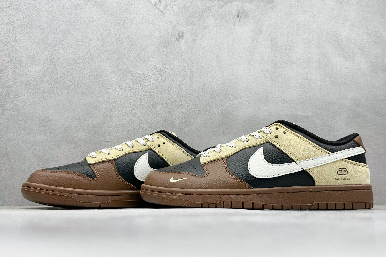 240 Nike SB Dunk Low x Balenciaga 棕黑小勾  FX1588-313