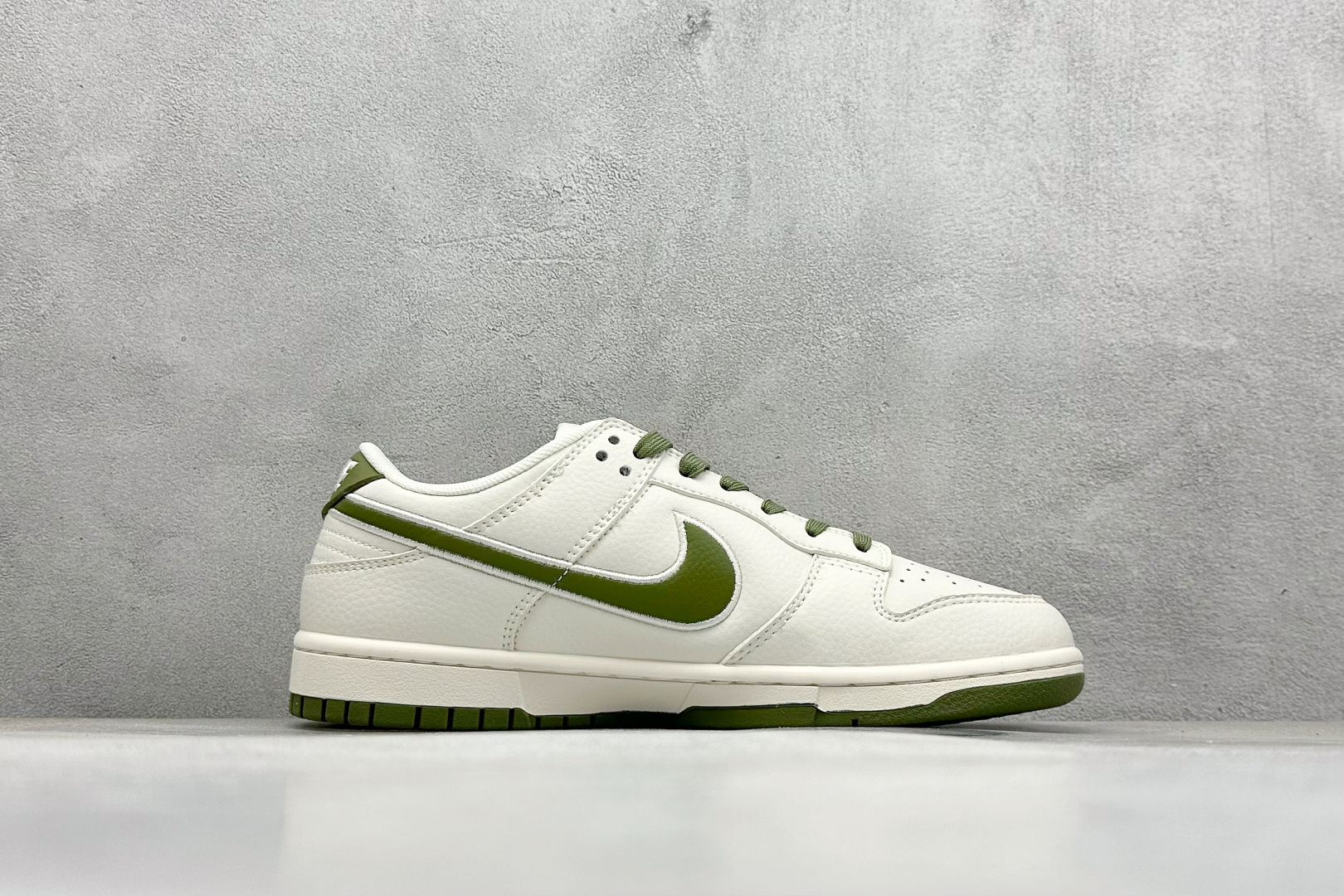 图片[2]-福利特价  Nk SB Dunk Low NOCTA联名 周年高端定制 低帮休闲板鞋  #定制鞋盒 大厂纯原品质出货 超高清洁度 皮料切割干净无任何毛边 细节完美 货号：DQ1098-388  尺码：36 36.5 37.5 38 38.5 39 40 40.5 41 42 42.5 43 44 44.5 45-选品中心