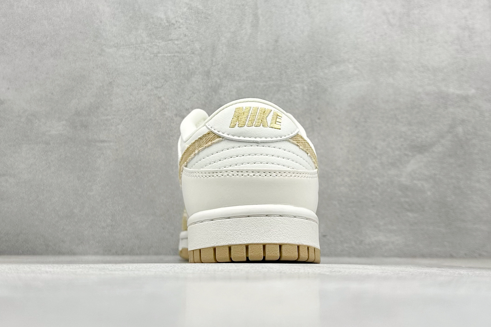 图片[6]-福利特价  Nk SB Dunk Low MLB联名 周年高端定制 低帮休闲板鞋  #定制鞋盒 大厂纯原品质出货 超高清洁度 皮料切割干净无任何毛边 细节完美 货号：DQ1098-346  尺码：36 36.5 37.5 38 38.5 39 40 40.5 41 42 42.5 43 44 44.5 45-选品中心