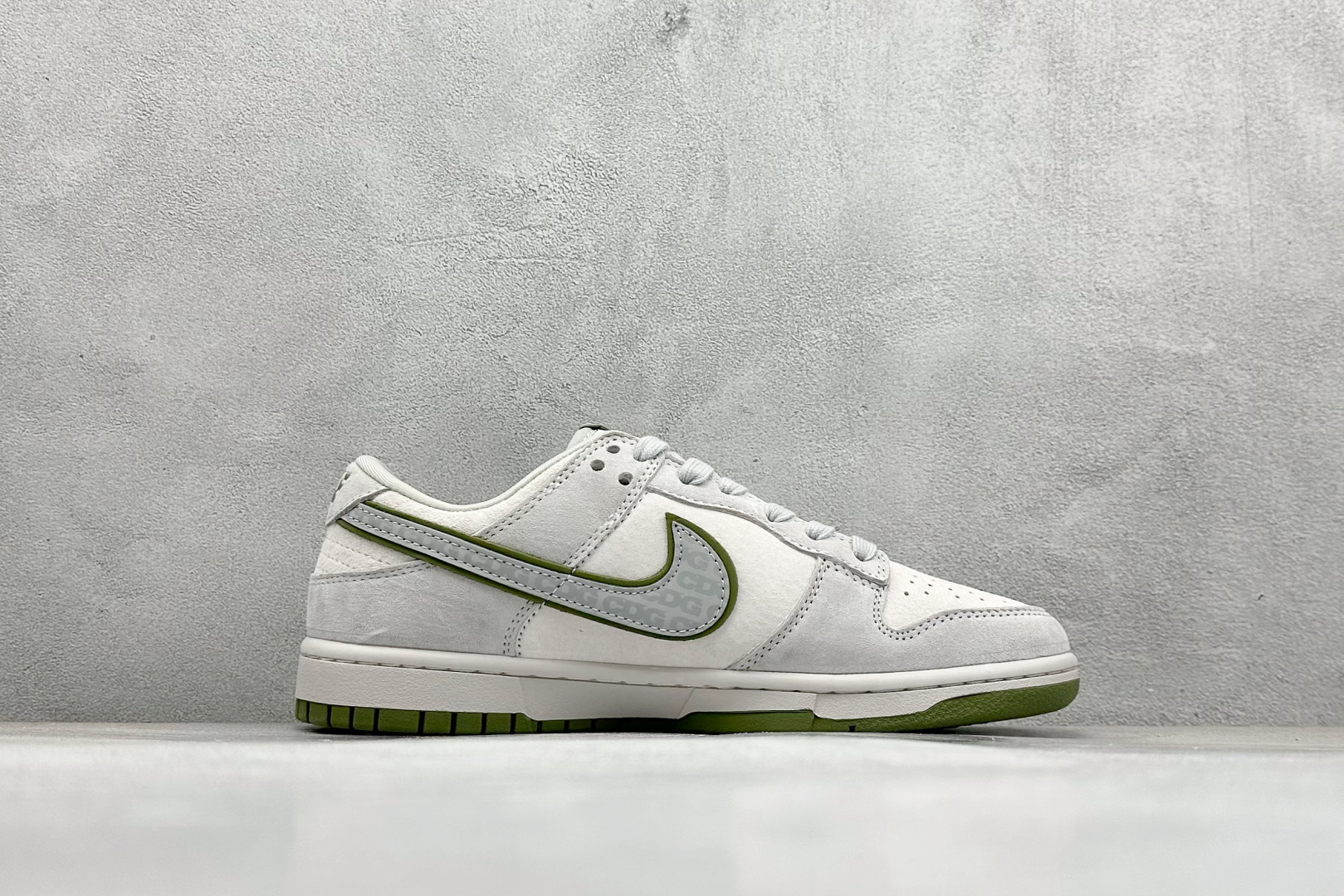 图片[2]-福利特价  Nk SB Dunk Low 北面联名 周年高端定制 低帮休闲板鞋  #定制鞋盒 大厂纯原品质出货 超高清洁度 皮料切割干净无任何毛边 细节完美 货号：DQ1098-397  尺码：36 36.5 37.5 38 38.5 39 40 40.5 41 42 42.5 43 44 44.5 45-选品中心