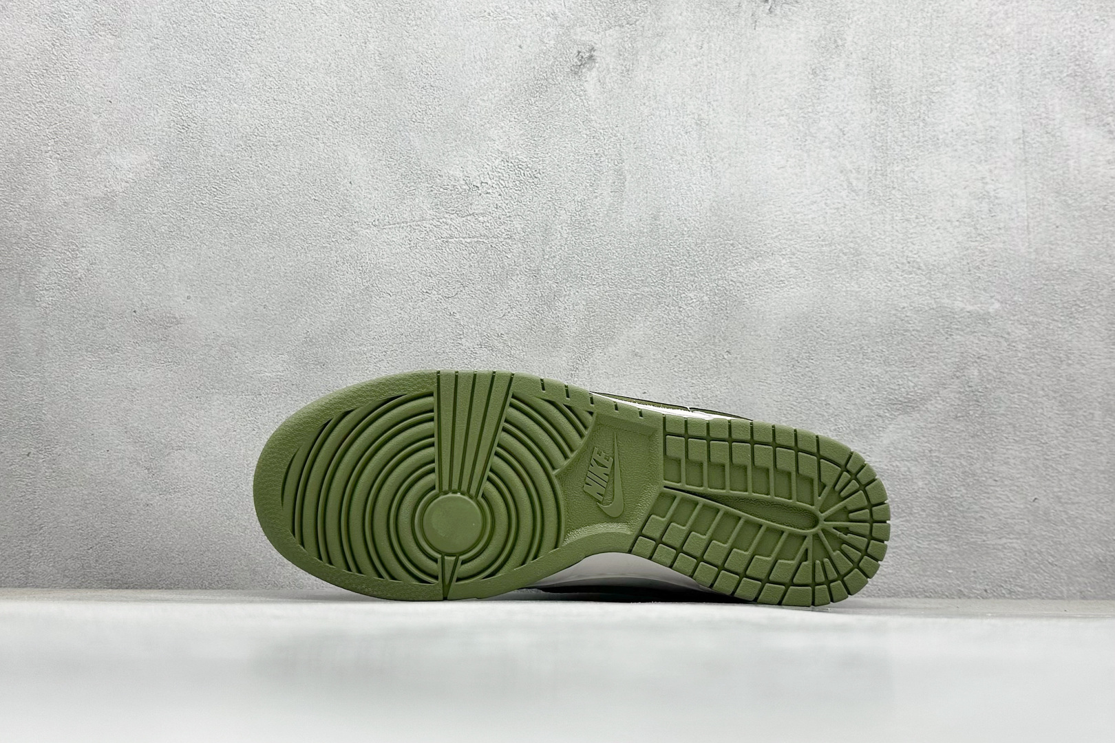 图片[4]-福利特价  Nk SB Dunk Low 北面联名 周年高端定制 低帮休闲板鞋  #定制鞋盒 大厂纯原品质出货 超高清洁度 皮料切割干净无任何毛边 细节完美 货号：DQ1098-397  尺码：36 36.5 37.5 38 38.5 39 40 40.5 41 42 42.5 43 44 44.5 45-选品中心