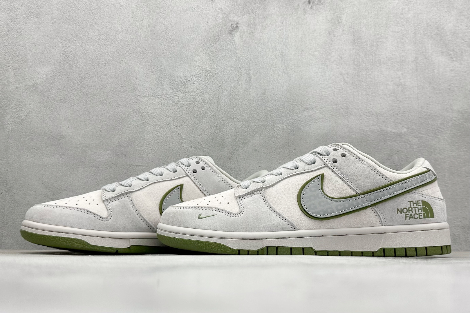 图片[5]-福利特价  Nk SB Dunk Low 北面联名 周年高端定制 低帮休闲板鞋  #定制鞋盒 大厂纯原品质出货 超高清洁度 皮料切割干净无任何毛边 细节完美 货号：DQ1098-397  尺码：36 36.5 37.5 38 38.5 39 40 40.5 41 42 42.5 43 44 44.5 45-选品中心