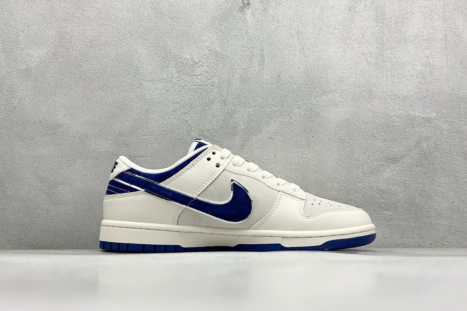 图片[2]-福利特价  Nk SB Dunk Low 北面联名 周年高端定制 低帮休闲板鞋  #定制鞋盒 大厂纯原品质出货 超高清洁度 皮料切割干净无任何毛边 细节完美 货号：DQ1098-512  尺码：36 36.5 37.5 38 38.5 39 40 40.5 41 42 42.5 43 44 44.5 45-选品中心