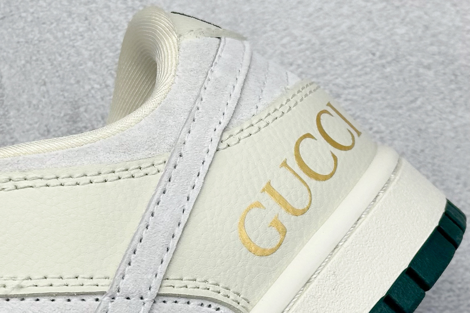 图片[9]-福利特价  Nk SB Dunk Low GUCCI联名 周年高端定制 低帮休闲板鞋  #定制鞋盒 大厂纯原品质出货 超高清洁度 皮料切割干净无任何毛边 细节完美 货号：DQ1098-390  尺码：36 36.5 37.5 38 38.5 39 40 40.5 41 42 42.5 43 44 44.5 45-选品中心