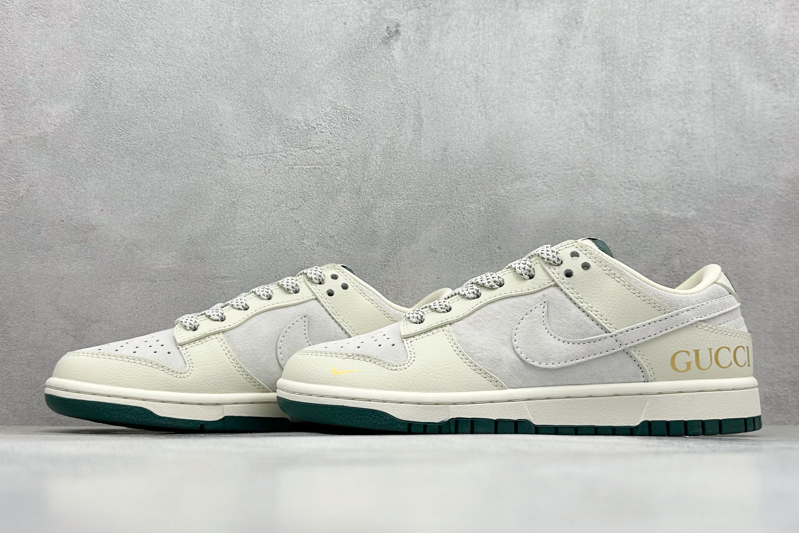 图片[5]-福利特价  Nk SB Dunk Low GUCCI联名 周年高端定制 低帮休闲板鞋  #定制鞋盒 大厂纯原品质出货 超高清洁度 皮料切割干净无任何毛边 细节完美 货号：DQ1098-390  尺码：36 36.5 37.5 38 38.5 39 40 40.5 41 42 42.5 43 44 44.5 45-选品中心