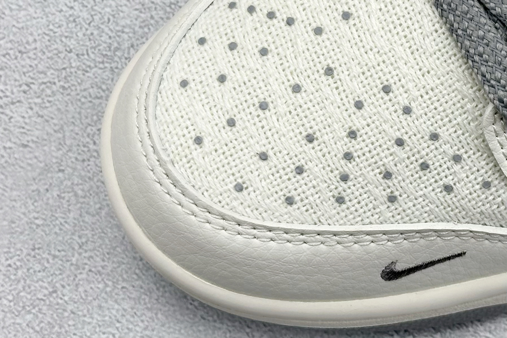 图片[7]-福利特价  Nk SB Dunk Low GUCCI联名 周年高端定制 低帮休闲板鞋  #定制鞋盒 大厂纯原品质出货 超高清洁度 皮料切割干净无任何毛边 细节完美 货号：DQ1098-383  尺码：36 36.5 37.5 38 38.5 39 40 40.5 41 42 42.5 43 44 44.5 45-选品中心