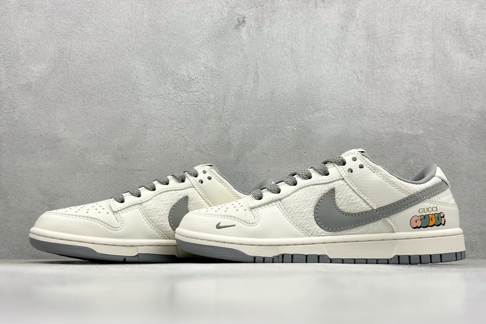 图片[5]-福利特价  Nk SB Dunk Low GUCCI联名 周年高端定制 低帮休闲板鞋  #定制鞋盒 大厂纯原品质出货 超高清洁度 皮料切割干净无任何毛边 细节完美 货号：DQ1098-383  尺码：36 36.5 37.5 38 38.5 39 40 40.5 41 42 42.5 43 44 44.5 45-选品中心