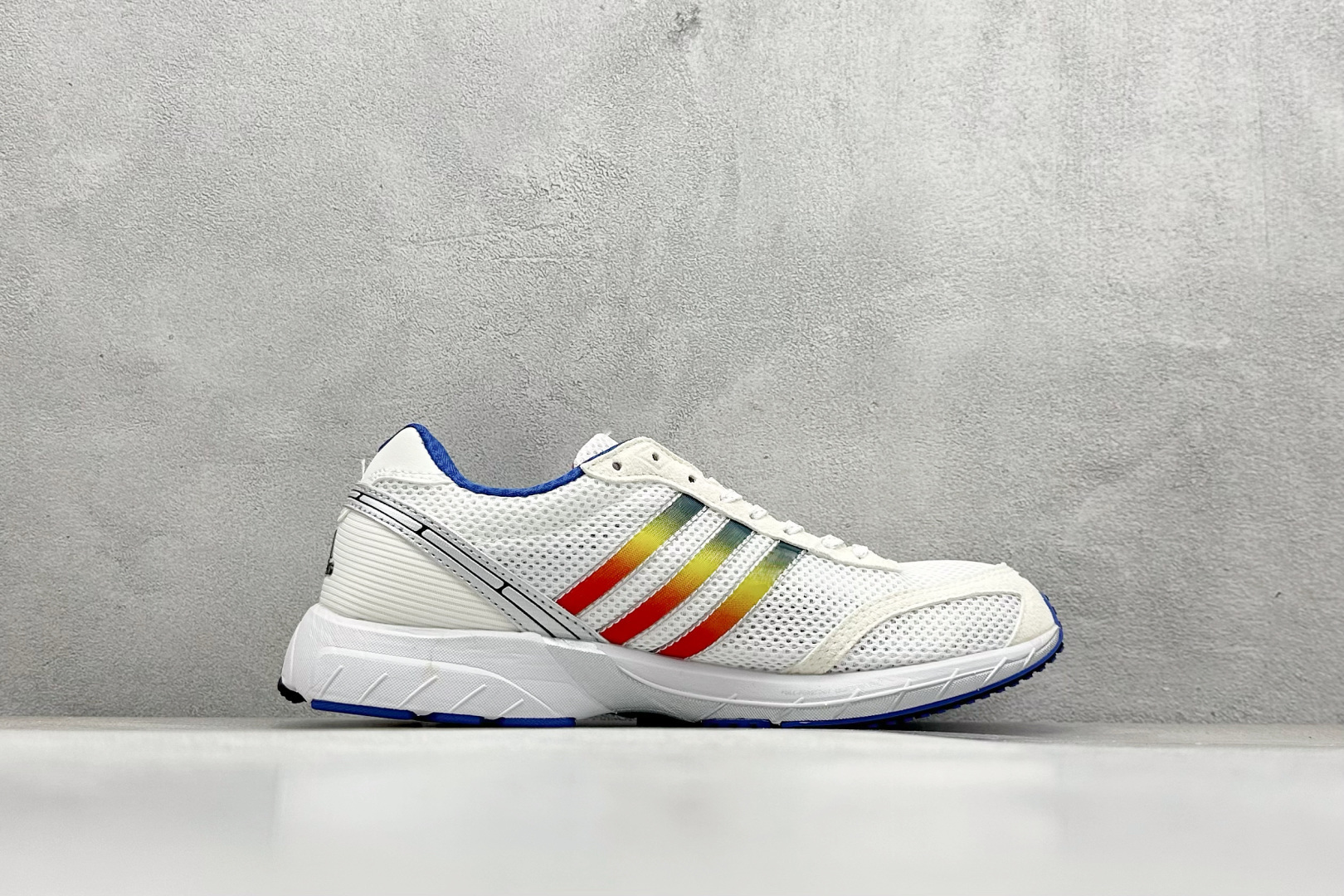 图片[2]-福利特价  AD Originals SL 72 x BAD BUNNY ADIZERO 阿迪休闲防滑耐磨低帮板鞋 经典低帮设计和橡胶外底，采用舒爽尼龙鞋面，绒面革饰面和皮革细节 搭载着 Ecotex 鞋舌，更添质感，EVA 中底设计助你舒适出行 货号：JI2684 尺码：36 36.5 37 38 38.5 39 40 40.5 41 42 42.5 43 44 44.5 45-选品中心