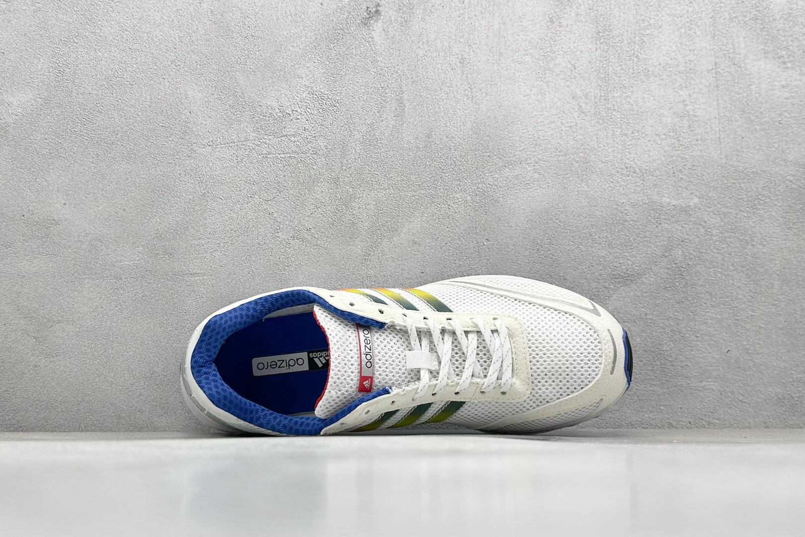 图片[3]-福利特价  AD Originals SL 72 x BAD BUNNY ADIZERO 阿迪休闲防滑耐磨低帮板鞋 经典低帮设计和橡胶外底，采用舒爽尼龙鞋面，绒面革饰面和皮革细节 搭载着 Ecotex 鞋舌，更添质感，EVA 中底设计助你舒适出行 货号：JI2684 尺码：36 36.5 37 38 38.5 39 40 40.5 41 42 42.5 43 44 44.5 45-选品中心