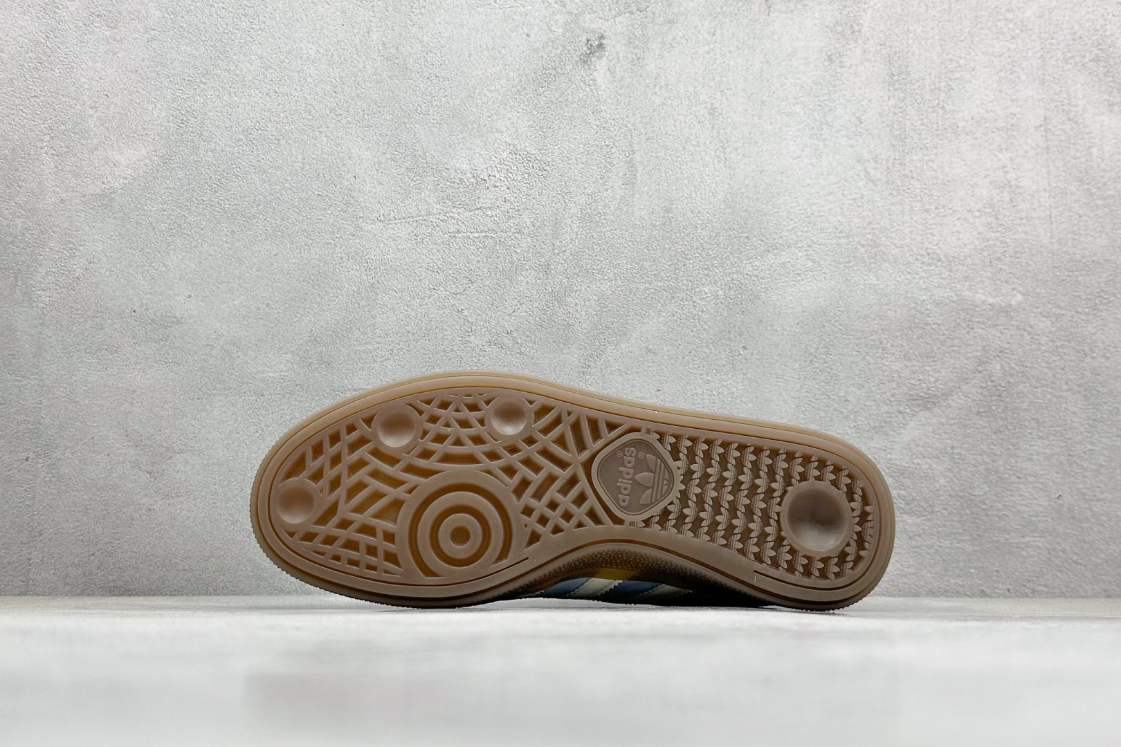 S2AdidHandball Spezial 复古单品 阿迪达斯经典款复古休闲板鞋  KI5933