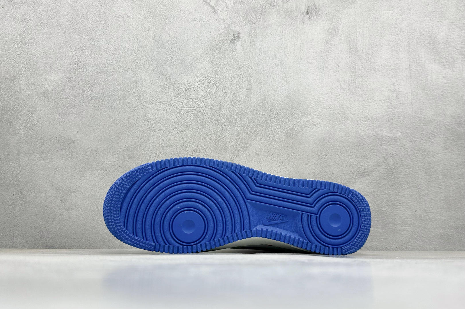 SC版Nike Air Force 1'07 Low 万代联名 白红蓝 空军一号低帮休闲板鞋 SC0601-565