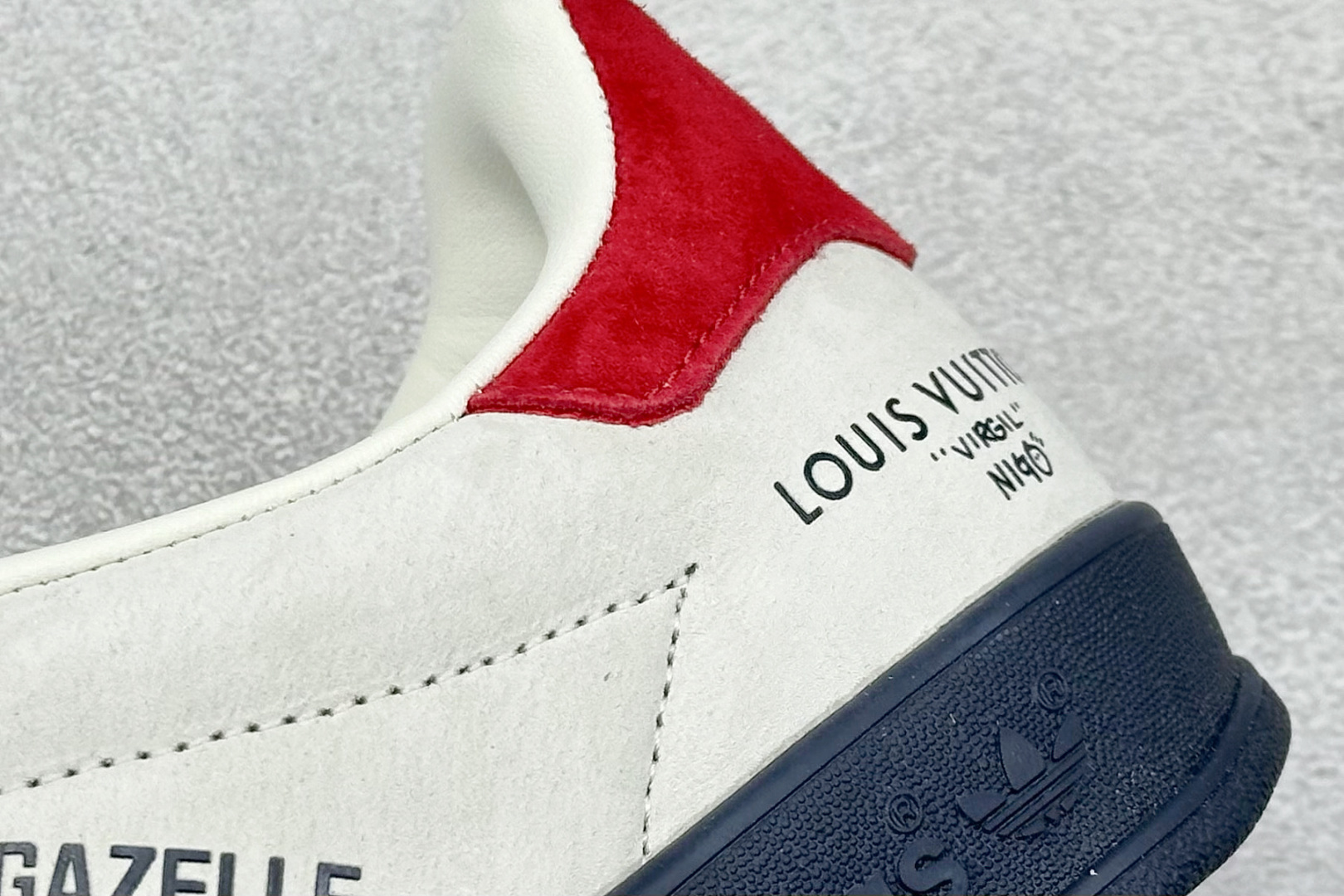 SC版AD SAMBA OG x Louis Vuitton 白蓝 休闲板鞋  SC9207-725