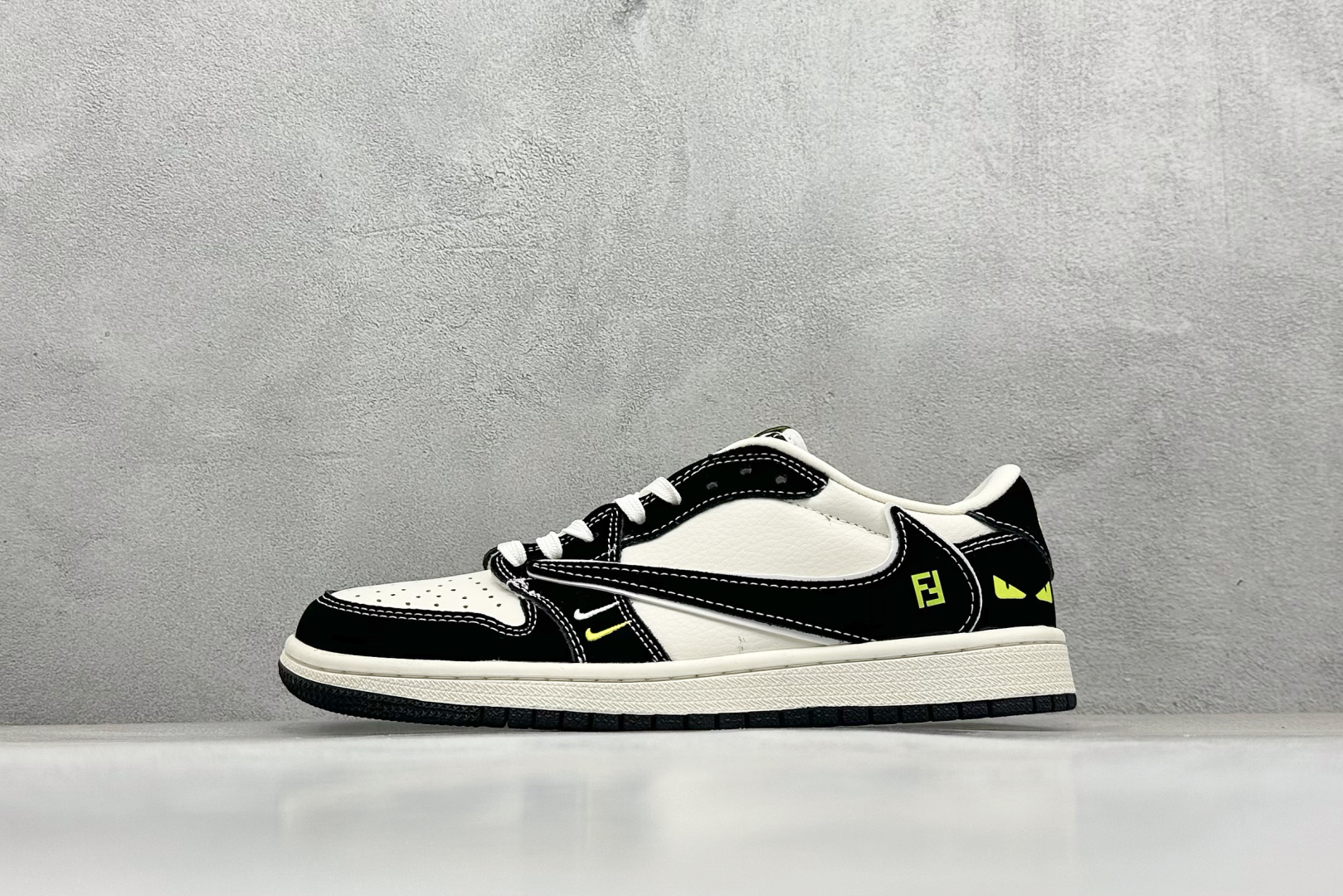 XC版Travis Scott x Fragment Design x Air Jordan 1 Low OG SP AJ1 乔1 芬迪联名 小怪兽 低帮文化休闲板鞋  XS2024-072