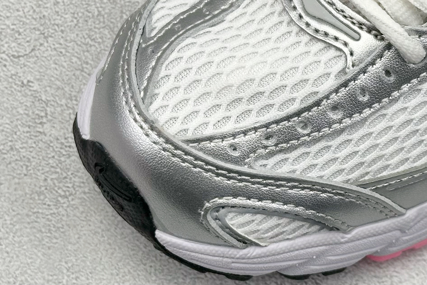 Nike Air Max Moto 2K 百搭舒适耐磨 低帮跑步鞋 HQ2056-101