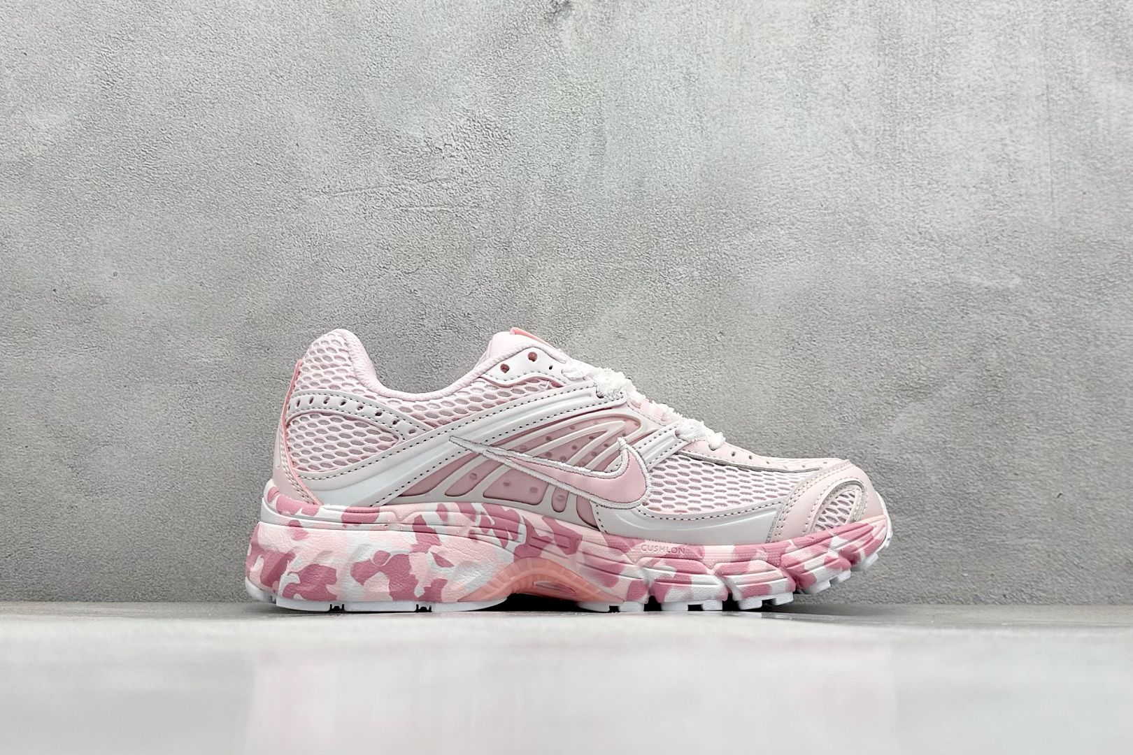 Nike Air Max Moto 2K 百搭舒适耐磨 低帮跑步鞋 HQ2056-108