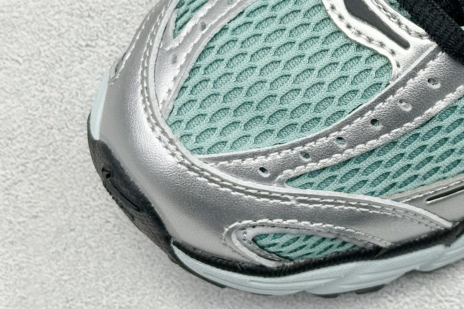 Nike Air Max Moto 2K 百搭舒适耐磨 低帮跑步鞋 HQ2056-006