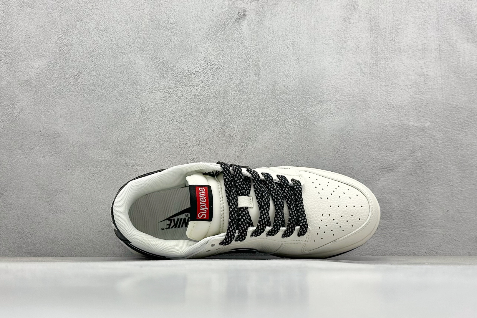 Nike SB Dunk Low“ Supreme联名——经典黑碳纤纹” 周年高端定制 低帮休闲板鞋  JP1628-008