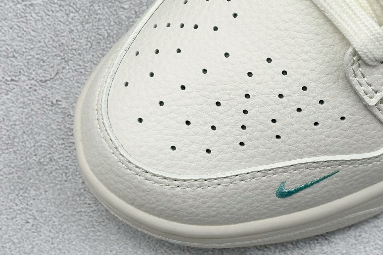 Nike SB Dunk Low x The North Face 白蓝双小勾  XD1588-224
