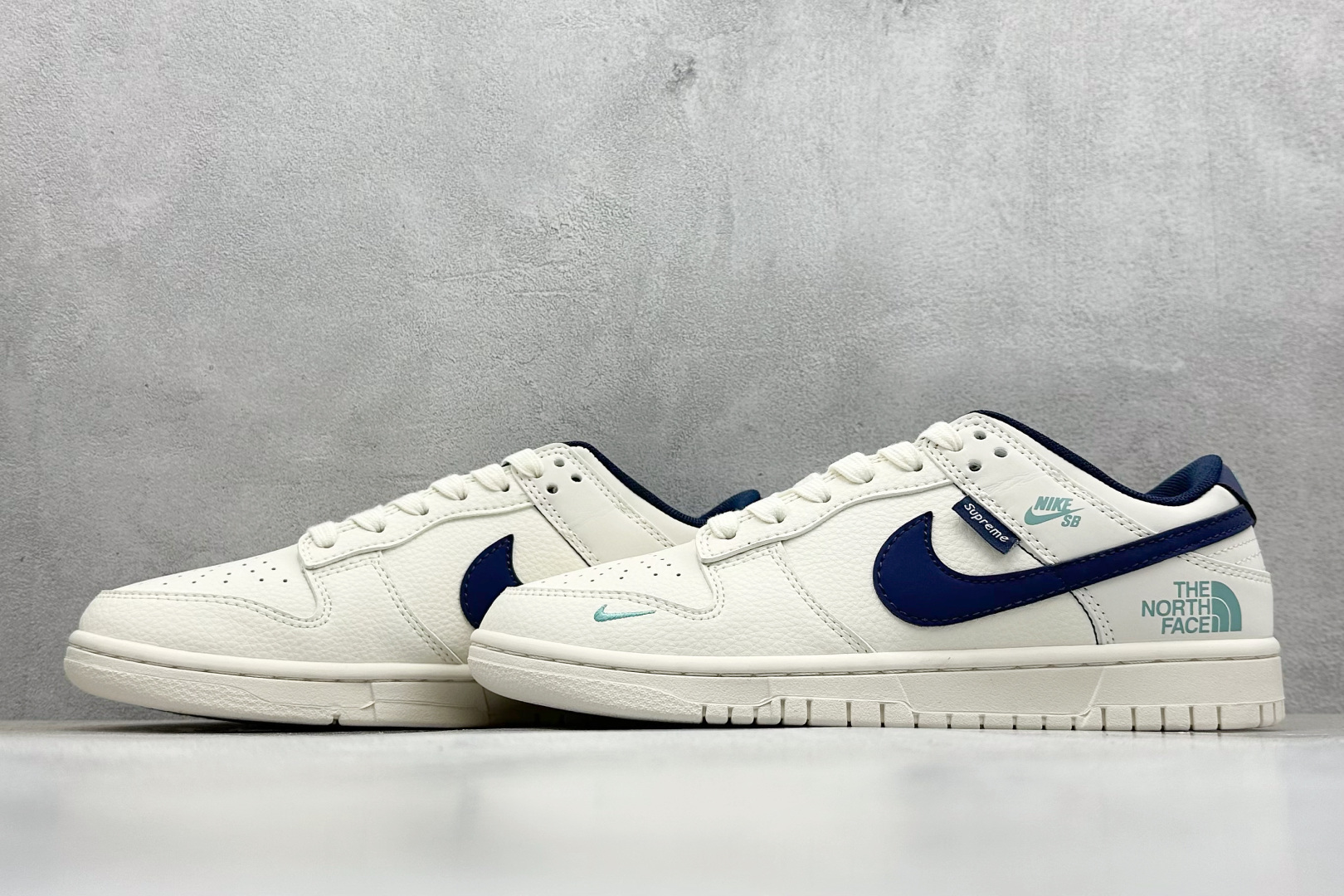 Nike SB Dunk Low x The North Face 白蓝双小勾  XD1588-224