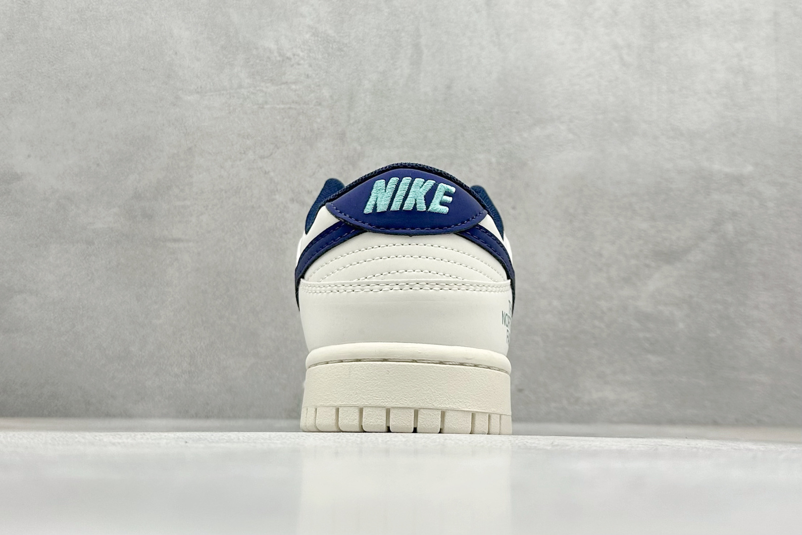 Nike SB Dunk Low x The North Face 白蓝双小勾  XD1588-224