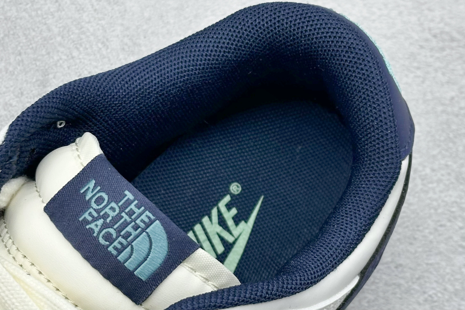 Nike SB Dunk Low x The North Face 白蓝双小勾  XD1588-224