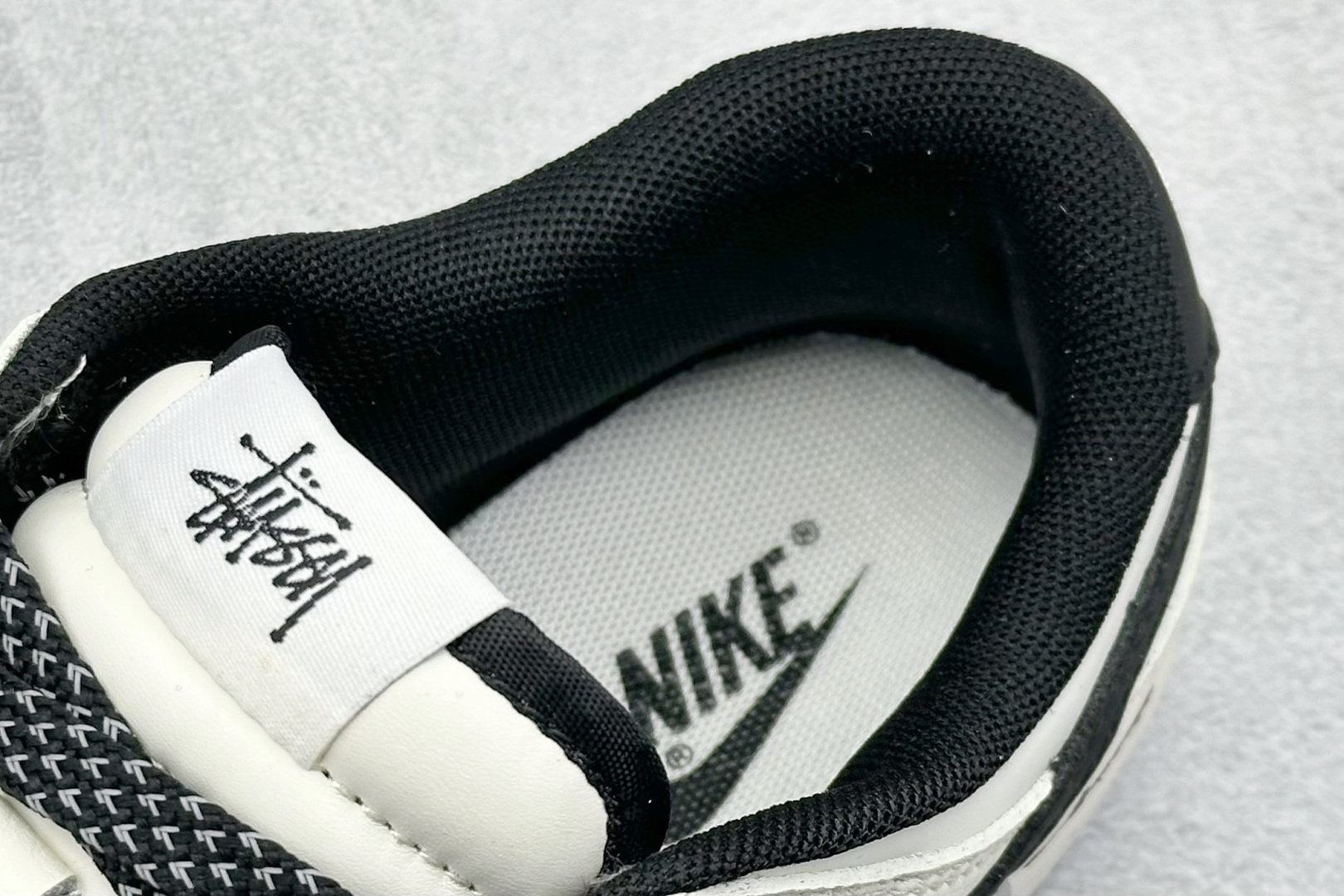 Nike Air Force 1 Low 07 x Stussy 白黑闪电  QW5836-018