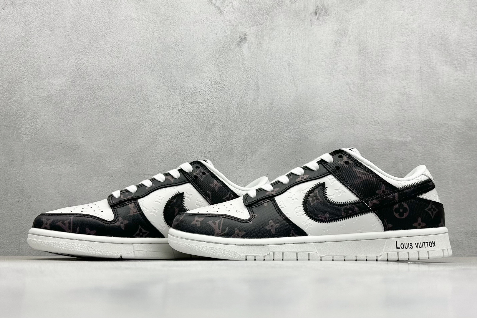 福利特价
Nk SB Dunk Low LV联名 周年高端定制 低帮休闲板鞋
#定制鞋盒 大厂纯原品质