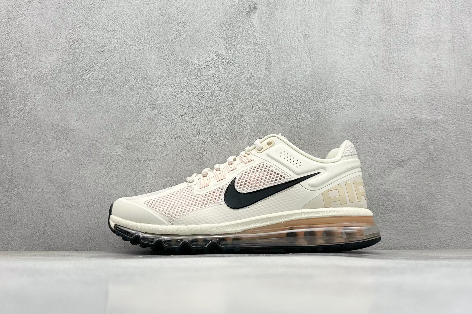 Nike Air Max 2013 舒适时尚耐磨透气 低帮跑步鞋 HF3660-100