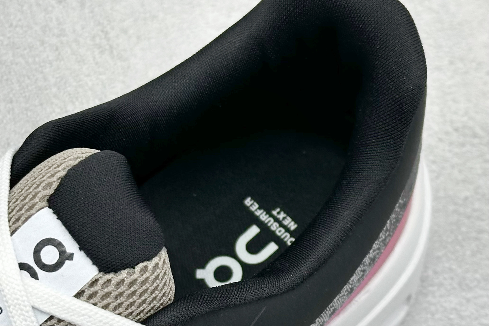 图片[8]-XD版On昂跑 Cloudsurfer Next 舒适百搭防滑耐磨低帮休闲跑步鞋 #原数据开发纸版楦型 #采用人体工程超薄透气网织布鞋面材质#搭镂空CloudTec®️科技泡棉缓震(4.5cm厘米)加厚中底 #外置耐磨防滑橡胶底片！ 尺码：36 36.5 37 38 38.5 39 40 40.5 41 42 42.5 43 44 44.5 45-选品中心