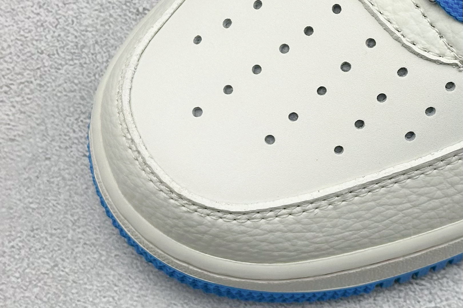 SC版Nike Air Force 1'07 Low 马里奥联名 白蓝彩 空军一号低帮休闲板鞋  SC0601-567