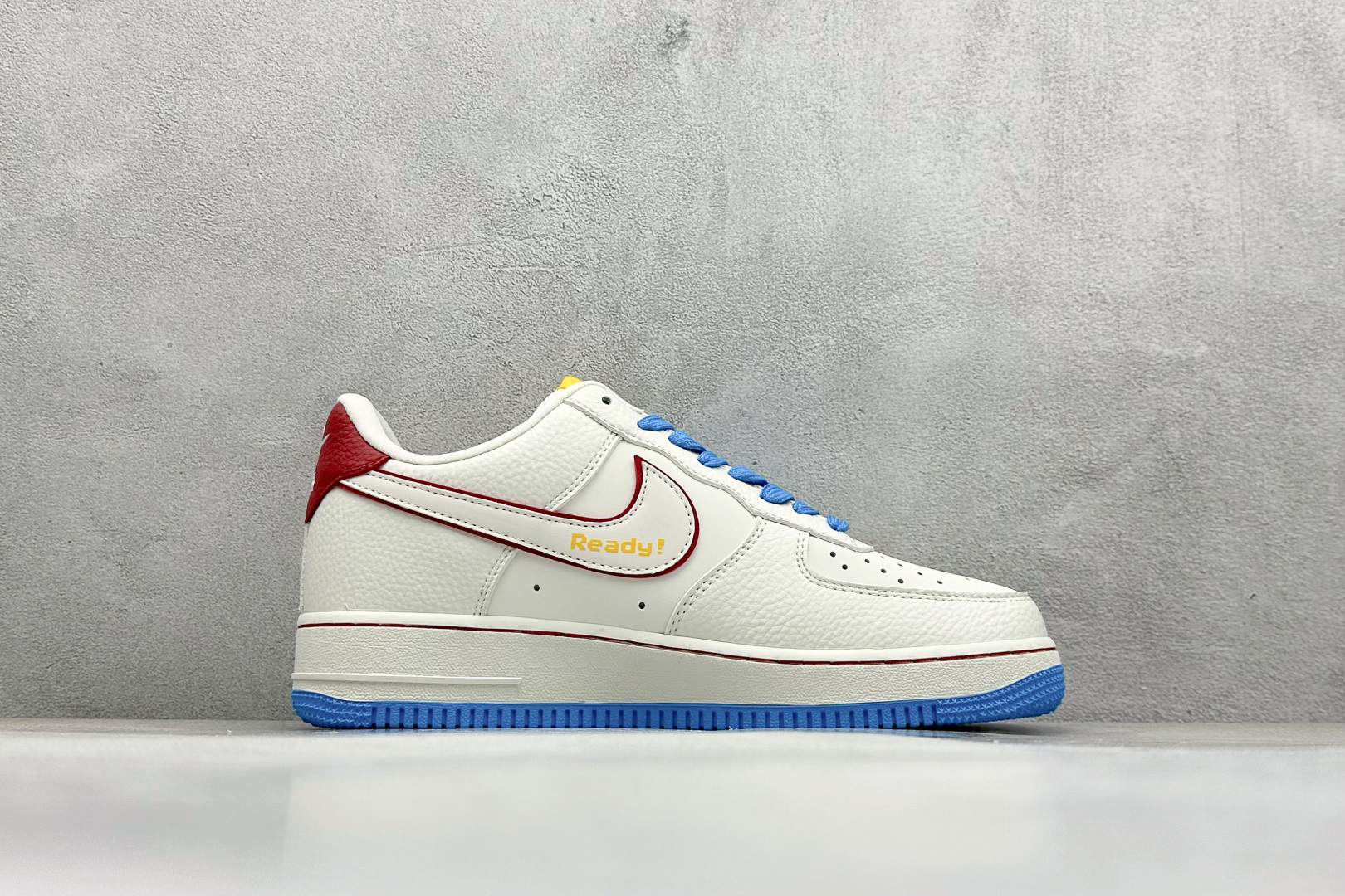 SC版Nike Air Force 1'07 Low 马里奥联名 白蓝彩 空军一号低帮休闲板鞋  SC0601-567