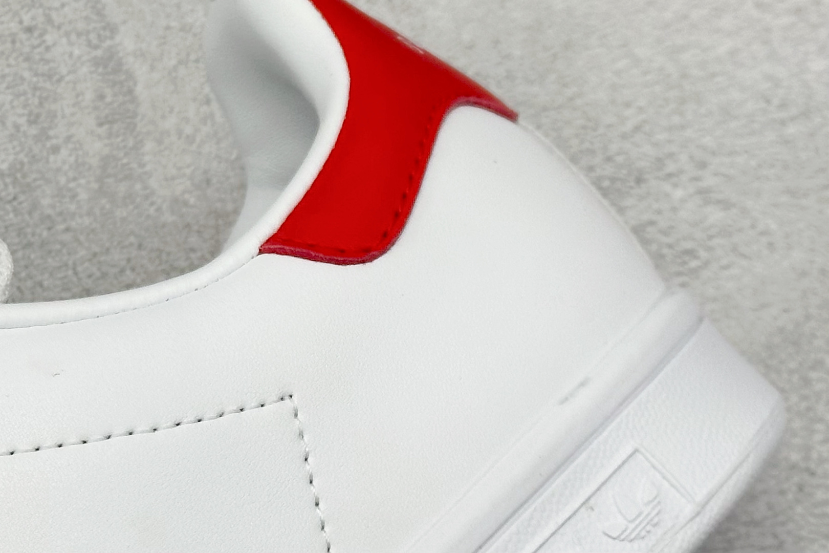 AdidStan Smith 史密斯 阿迪达斯专柜 经典百搭板鞋 头层皮  M20326