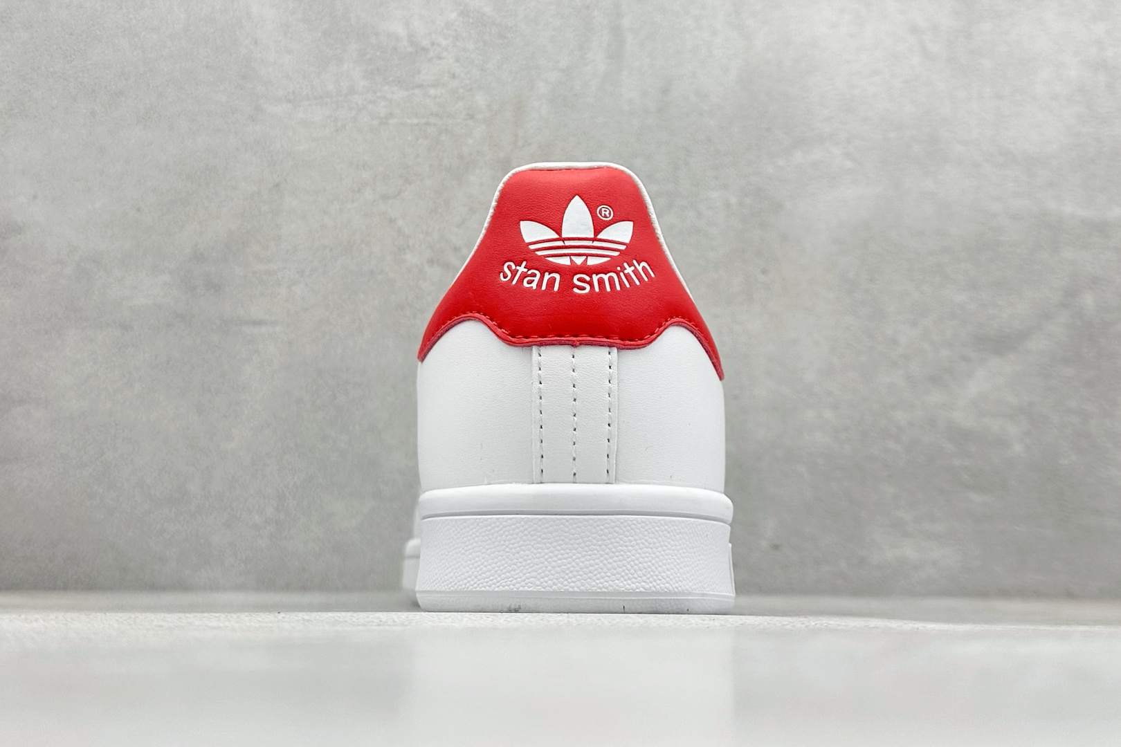 AdidStan Smith 史密斯 阿迪达斯专柜 经典百搭板鞋 头层皮  M20326