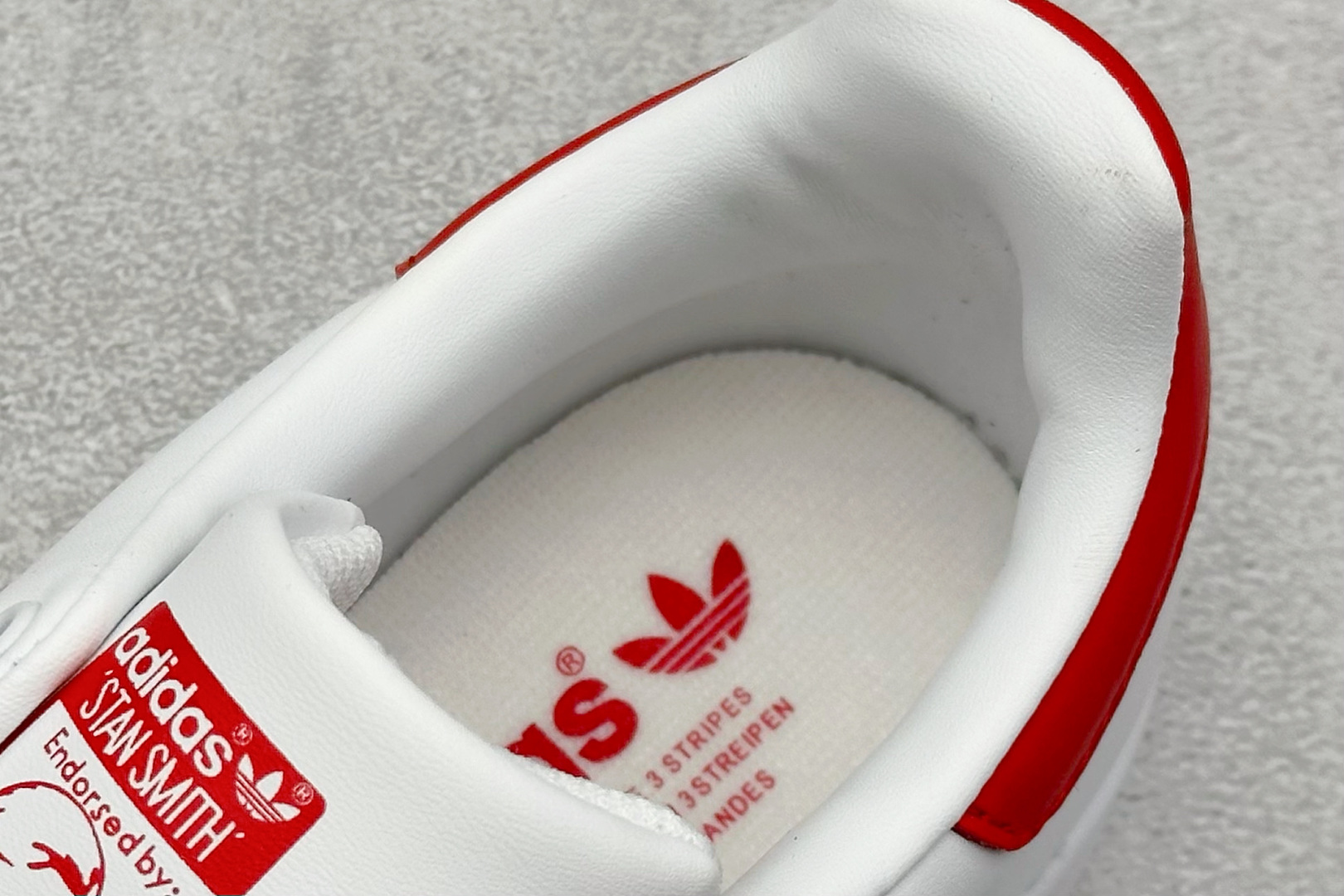 AdidStan Smith 史密斯 阿迪达斯专柜 经典百搭板鞋 头层皮  M20326