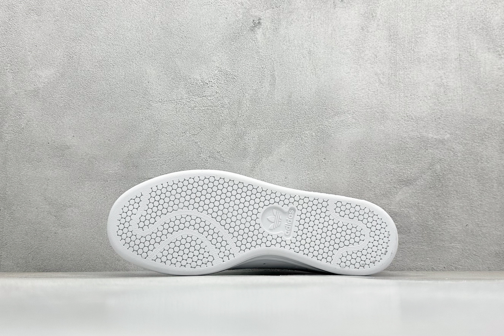 AdidStan Smith 史密斯 阿迪达斯专柜 经典百搭板鞋 头层皮  M20326