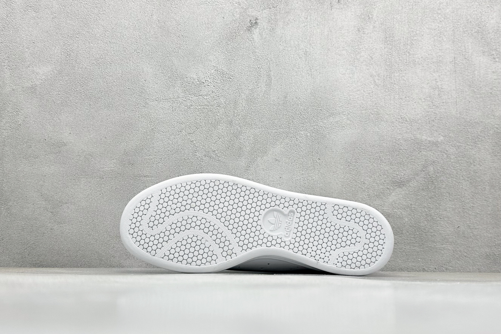 AdidStan Smith 史密斯 阿迪达斯专柜 经典百搭板鞋 头层皮 AQ6272