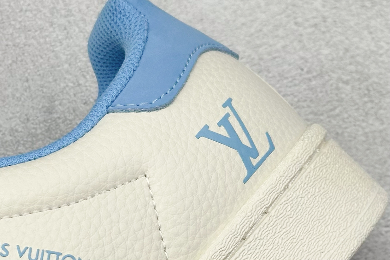 AD Originals Superstar x Louis Vuitton 白蓝 AD8014