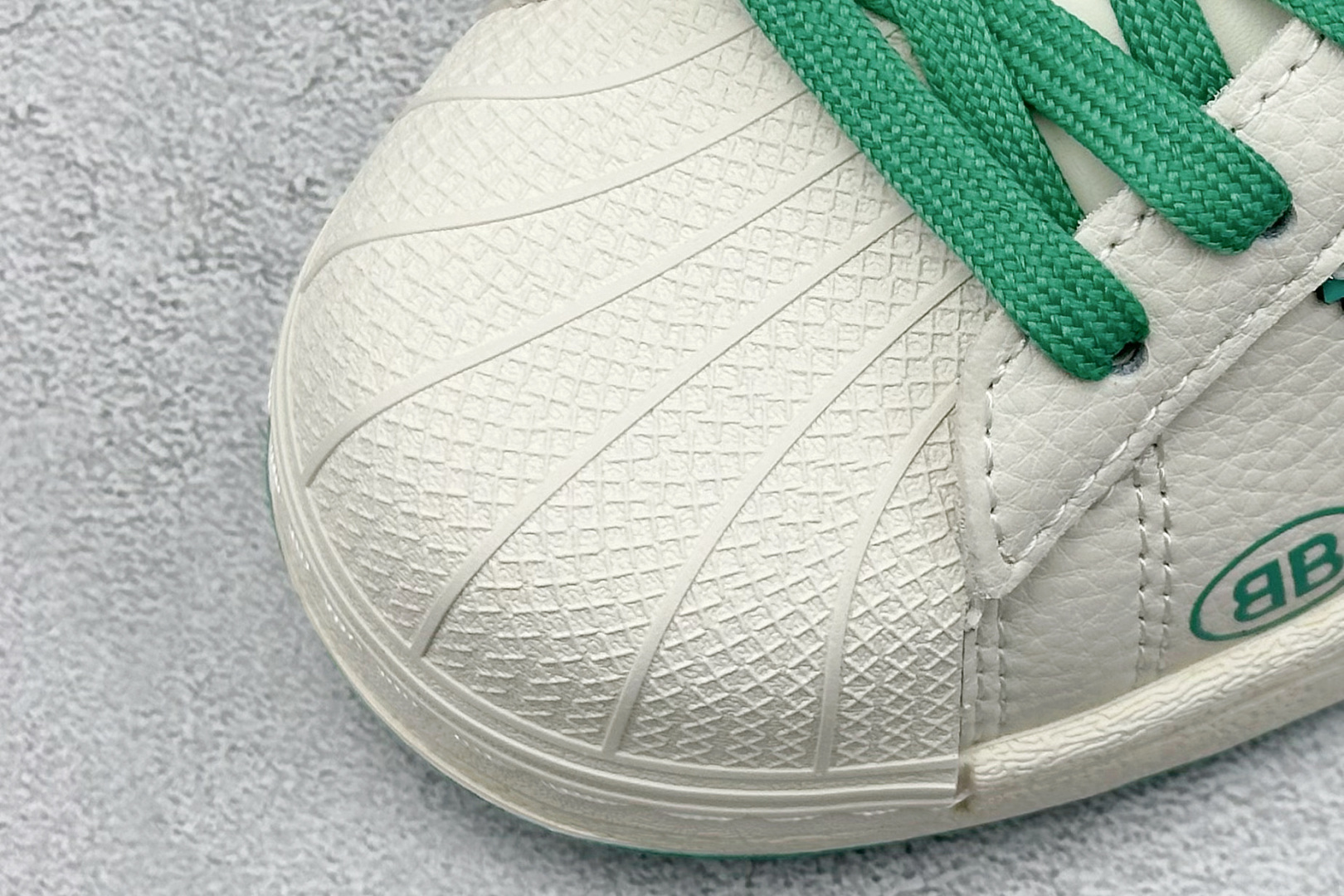 AD Originals Superstar x Balenciaga 白绿  AD8016