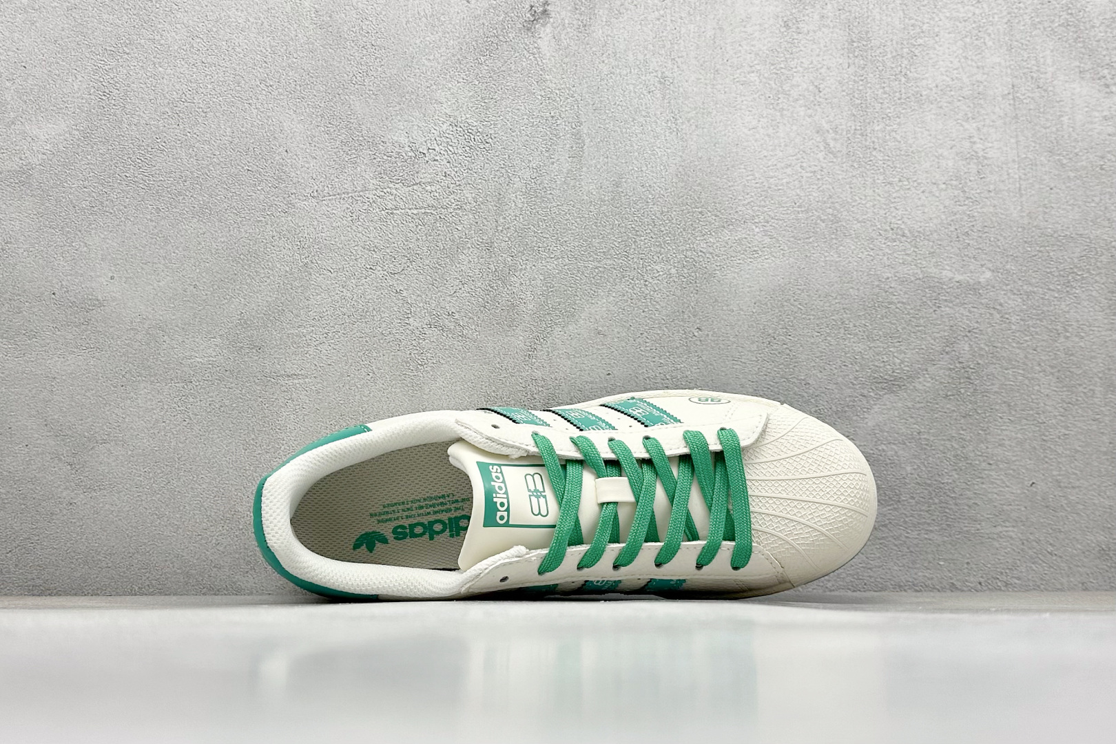 AD Originals Superstar x Balenciaga 白绿  AD8016