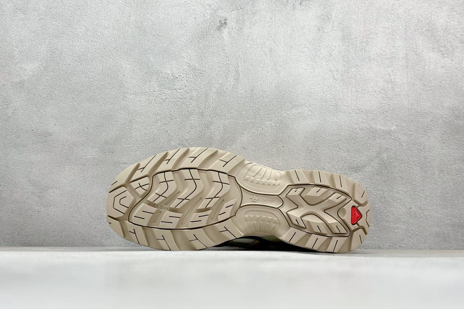 图片[4]-福利特价  Salomon XT-Quest 萨洛蒙复古机能潮流休闲跑鞋 鞋面覆盖TPU支撑 轻量透气欧索莱环保去臭环型组合鞋垫 三层双层组合橡胶ACS科技全地形锯齿防滑大底 UP团队监工打造 原鞋原数据纸板打造 细节提升 平台/外贸/高端零售专供品质 货号：474787 尺码：36 36.5 37 38 38.5 39 40 40.5 41 42 42.5 43 44 45-选品中心