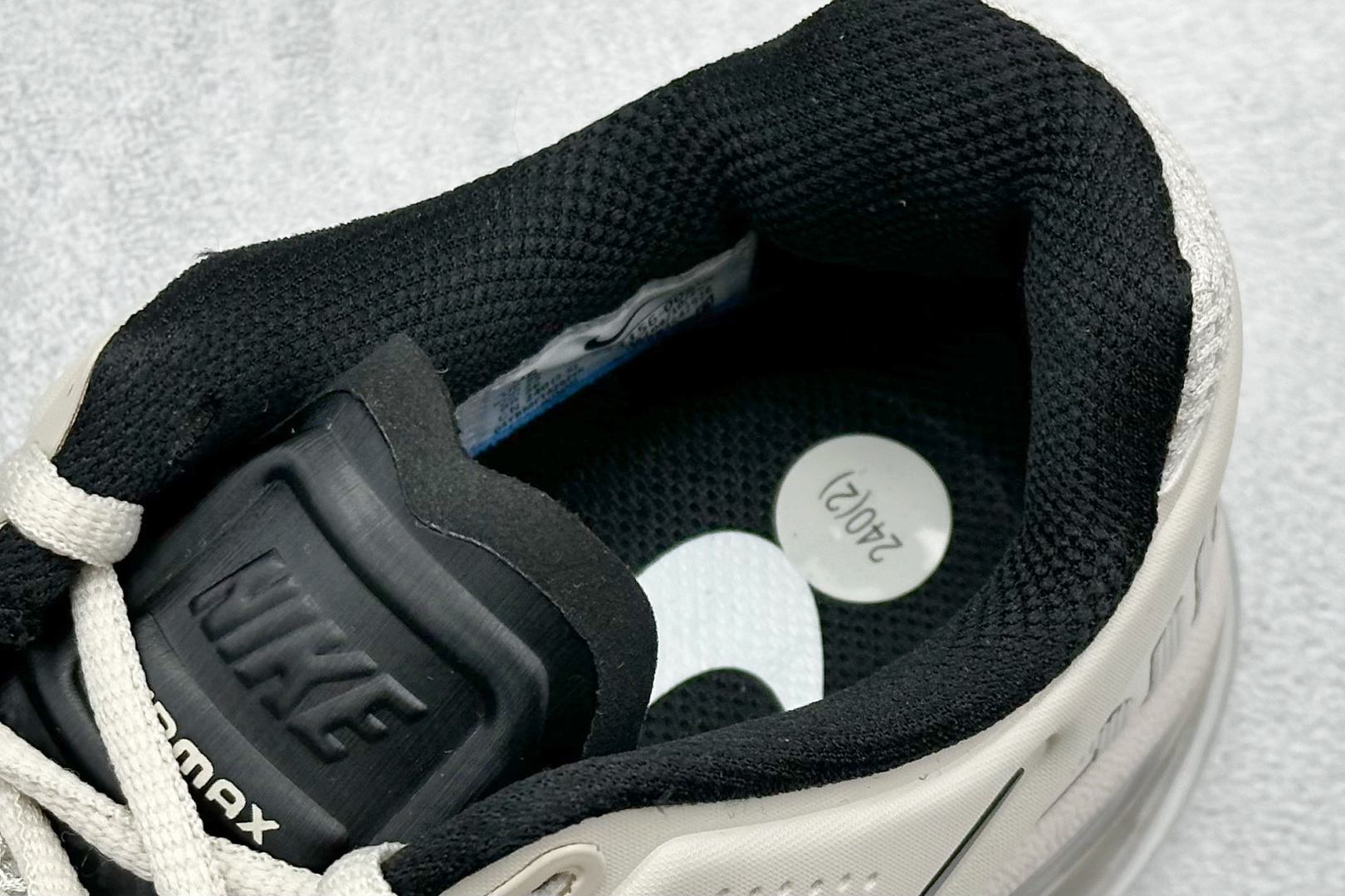 Nike Air Max 2013 舒适时尚耐磨透气 低帮跑步鞋 FZ3156-008